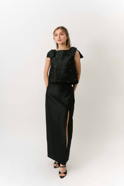 Maya top (BLACK w/ pearls)
