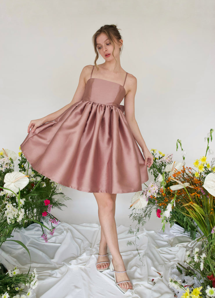 Elizabeth dress (TAUPE) Suzy Clothing Elizabeth dress (TAUPE) Suzy Clothing