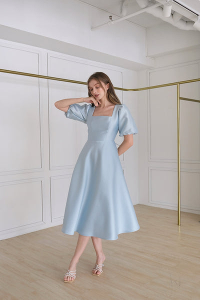 Sandrine midi dress (POWDER BLUE)